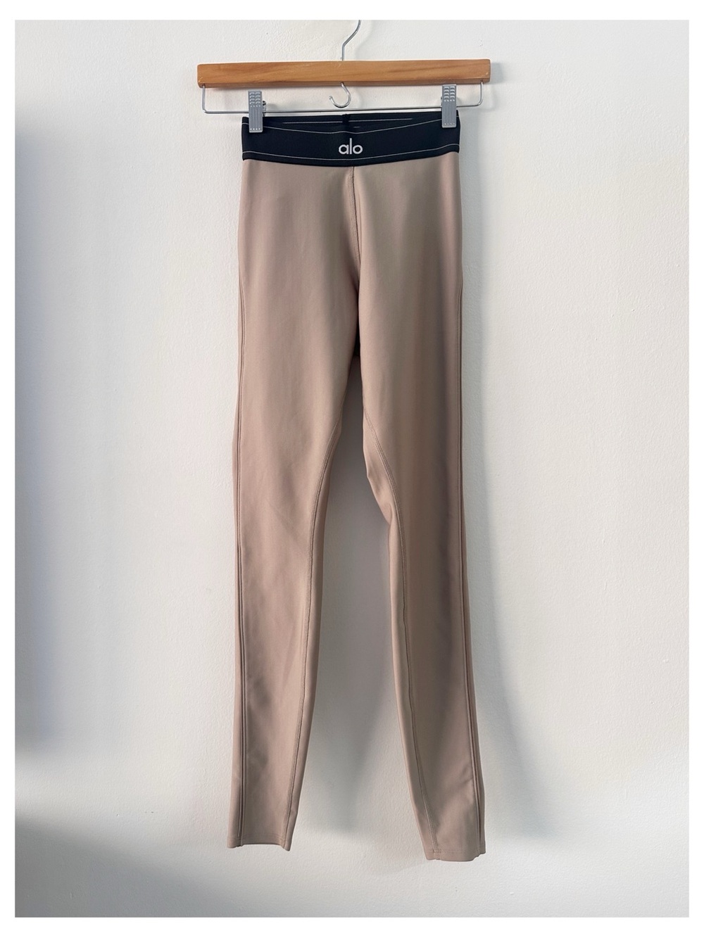 ALO Yoga Gravel Airlift High-Waist 7/8 Line Up Legging size XS